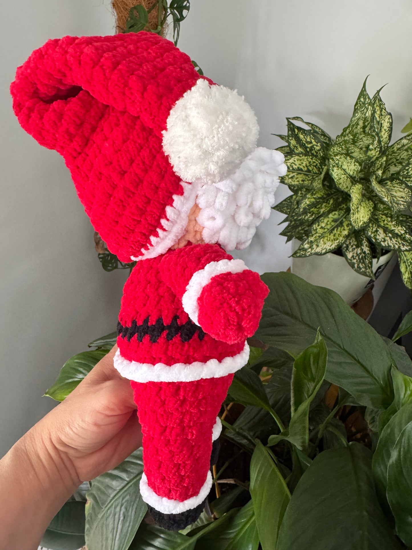 Fluffy Crochet Santa Toy